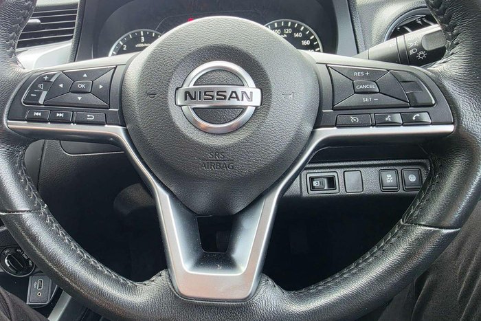 2021 Nissan Navara ST-X