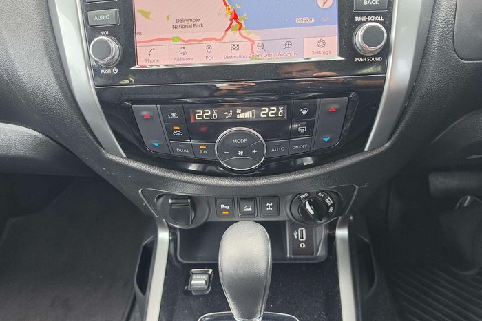2021 Nissan Navara ST-X