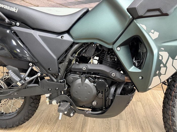 2025 Kawasaki KLR650 (KL650) GREEN