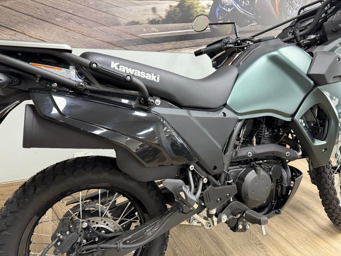 2025 Kawasaki KLR650 (KL650) GREEN