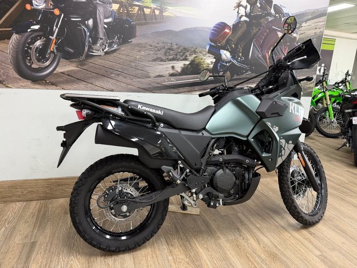 2025 Kawasaki KLR650 (KL650) GREEN