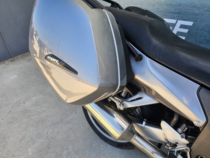 2006 Honda CBR1100XX (SUPER BLACKBIRD) Silver