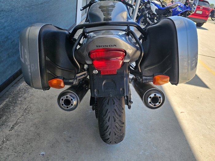 2006 Honda CBR1100XX (SUPER BLACKBIRD) Silver