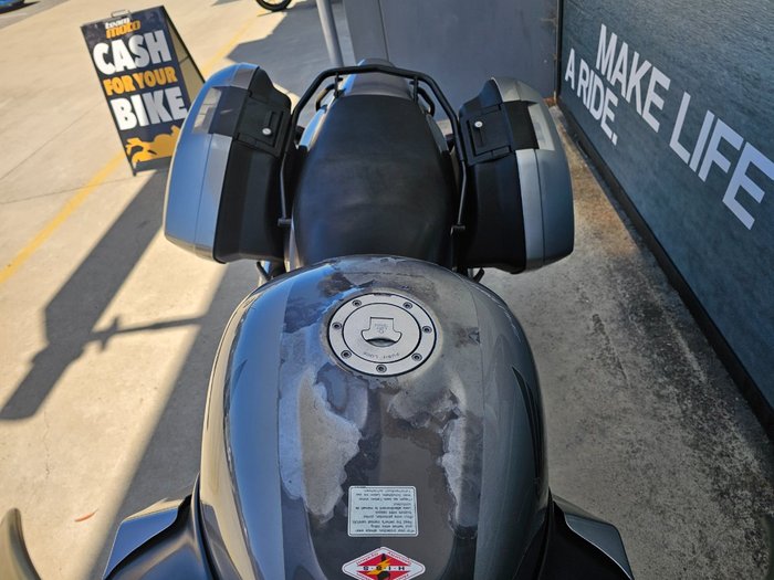 2006 Honda CBR1100XX (SUPER BLACKBIRD) Silver