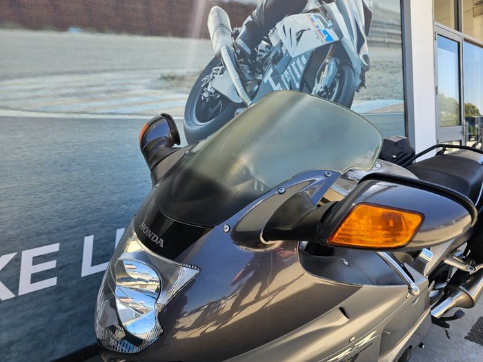 2006 Honda CBR1100XX (SUPER BLACKBIRD) Silver