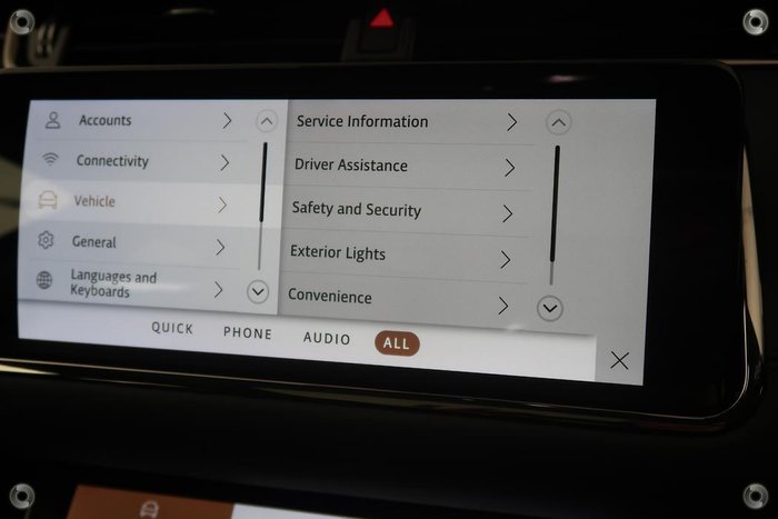 2021 Land Rover Range Rover Evoque P250 R-Dynamic SE