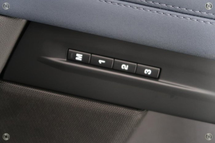 2021 Land Rover Range Rover Evoque P250 R-Dynamic SE