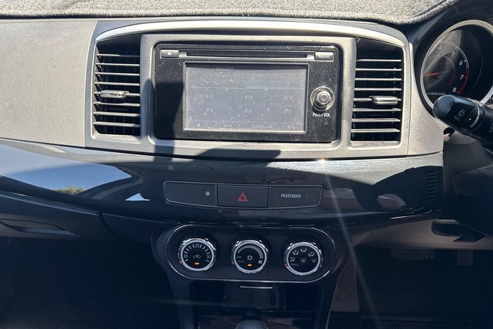 2014 Mitsubishi Lancer LX