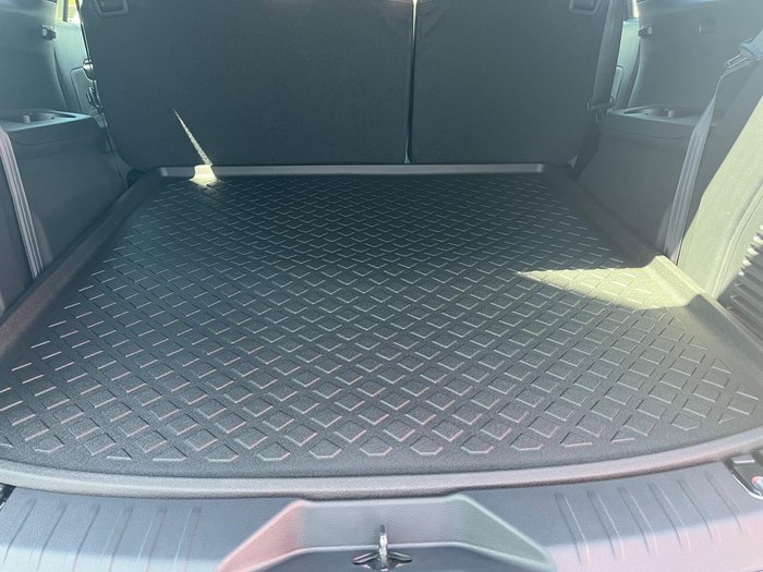 2025 Isuzu MU-X LS-T