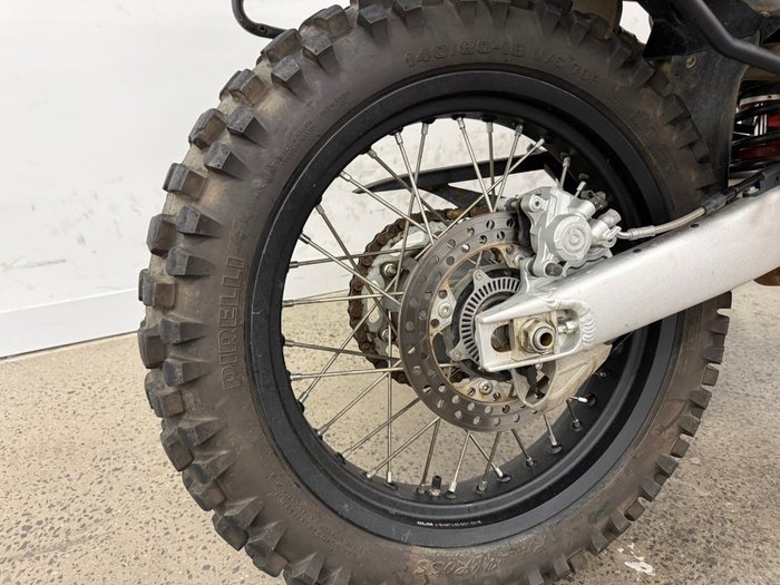 2020 SWM SUPERDUAL X WHITE/ORANGE