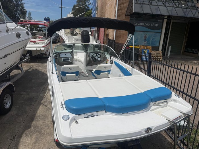 2014 Rinker Captiva 186 BR