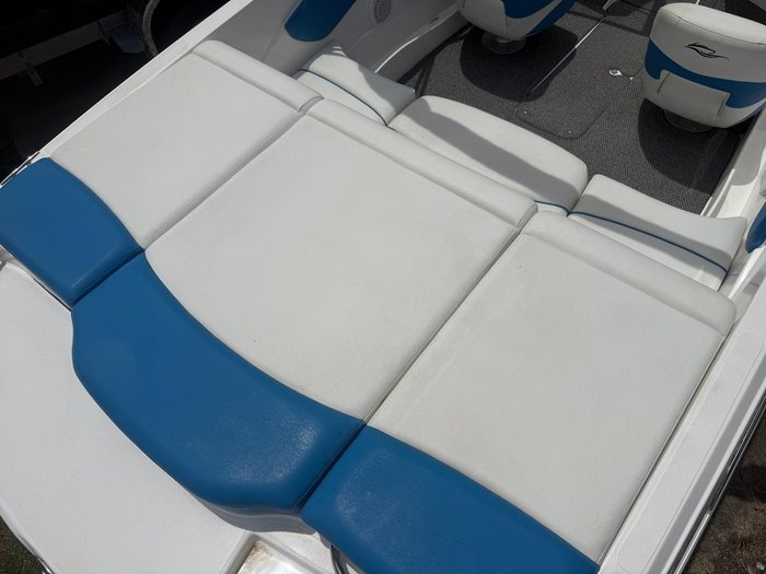 2014 Rinker Captiva 186 BR