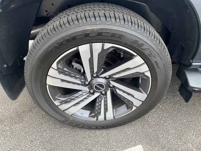 2025 Isuzu MU-X LS-T