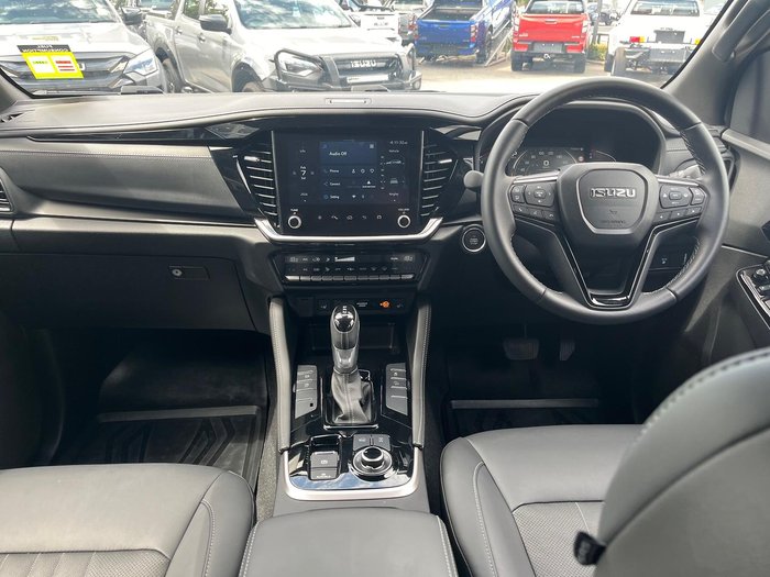 2025 Isuzu MU-X LS-T