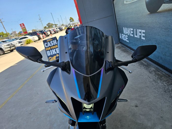 2024 Yamaha YZF-R7LA GREY