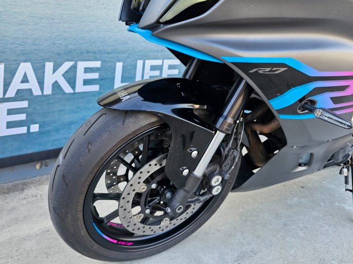 2024 Yamaha YZF-R7LA GREY