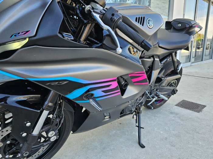 2024 Yamaha YZF-R7LA GREY