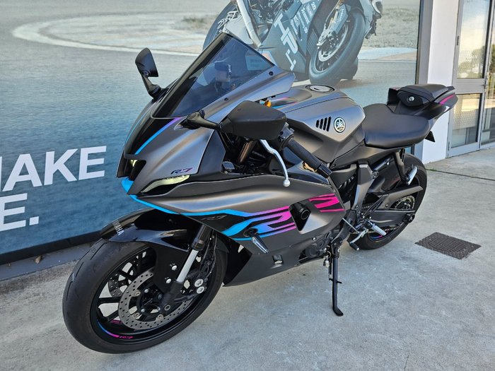2024 Yamaha YZF-R7LA GREY