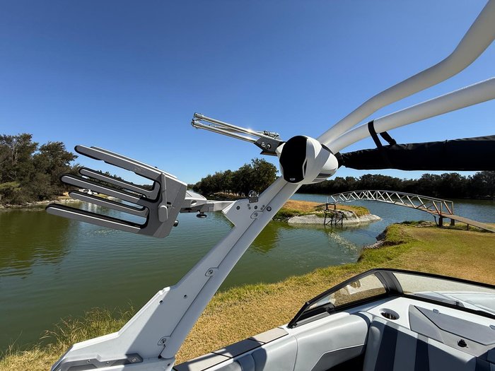 2023 Malibu Wakesetter 22 LSV