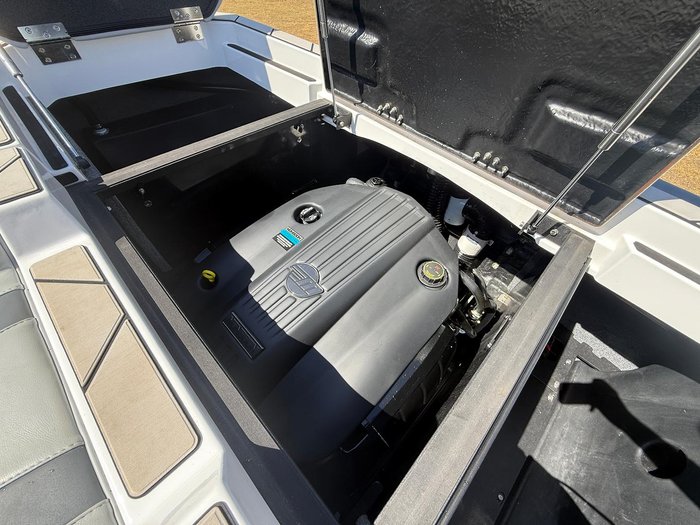 2023 Malibu Wakesetter 22 LSV