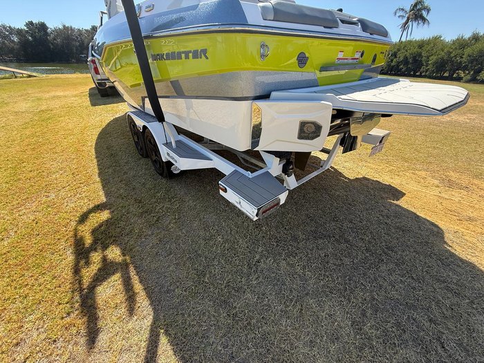 2023 Malibu Wakesetter 22 LSV