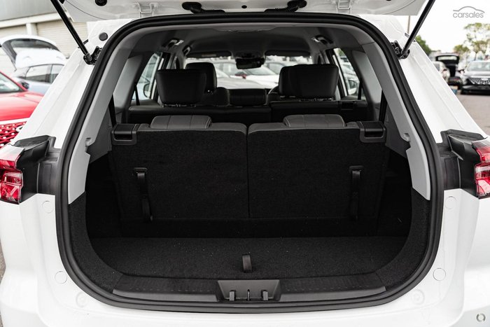 2025 Chery Tiggo 8 Pro Max Urban MY24 Lunar White