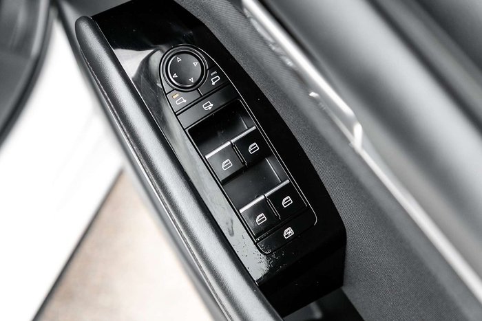 2024 Mazda 3 G20 Pure