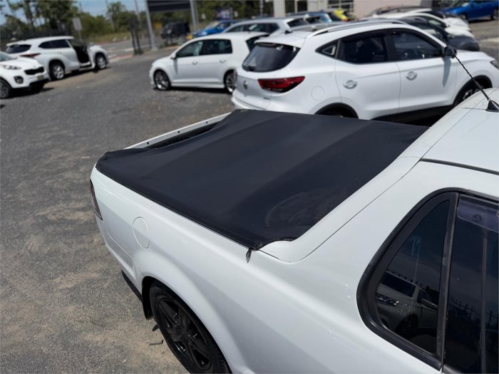 2011 HOLDEN COMMODORE OMEGA