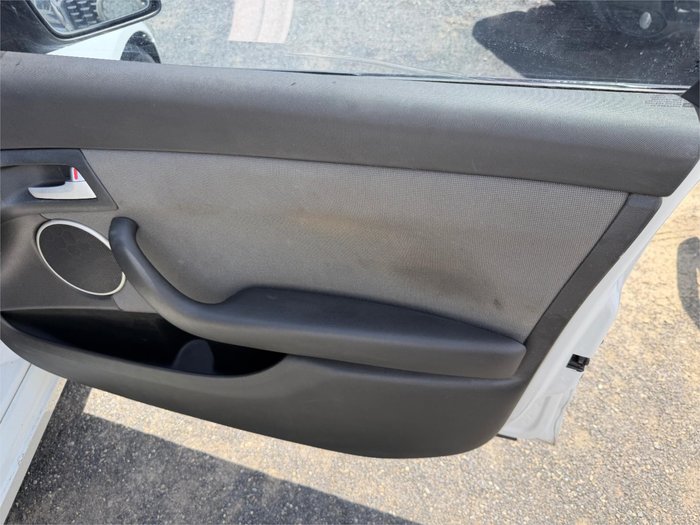 2011 HOLDEN COMMODORE OMEGA