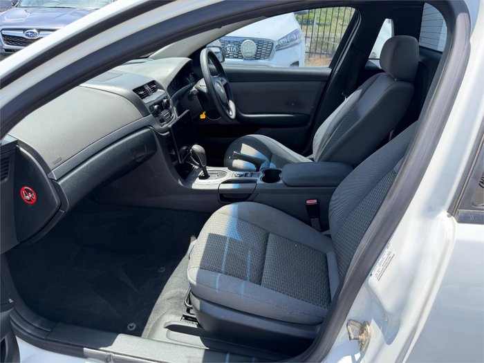 2011 HOLDEN COMMODORE OMEGA