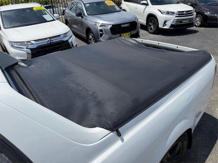 2011 HOLDEN COMMODORE OMEGA