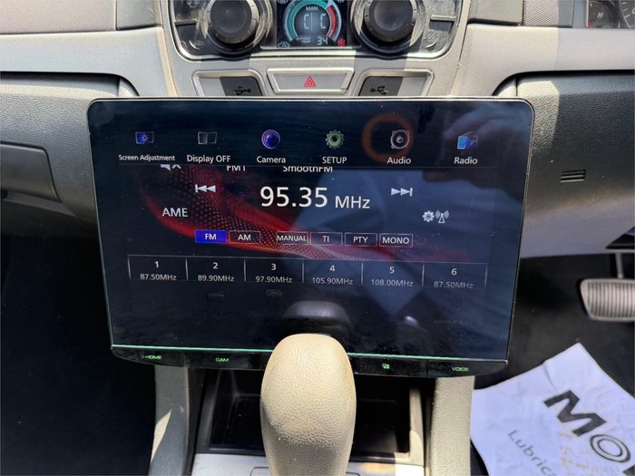 2011 HOLDEN COMMODORE OMEGA