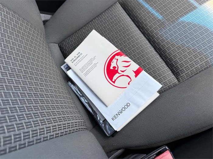 2011 HOLDEN COMMODORE OMEGA