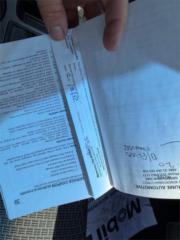 2011 HOLDEN COMMODORE OMEGA