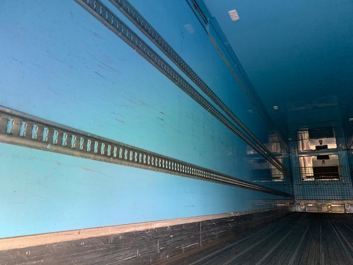 2015 Maxitrans 24P Freezer Van White