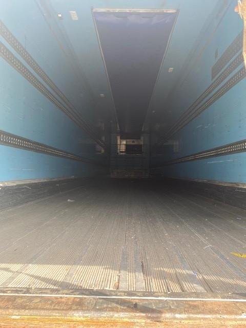 2015 Maxitrans 24P Freezer Van White