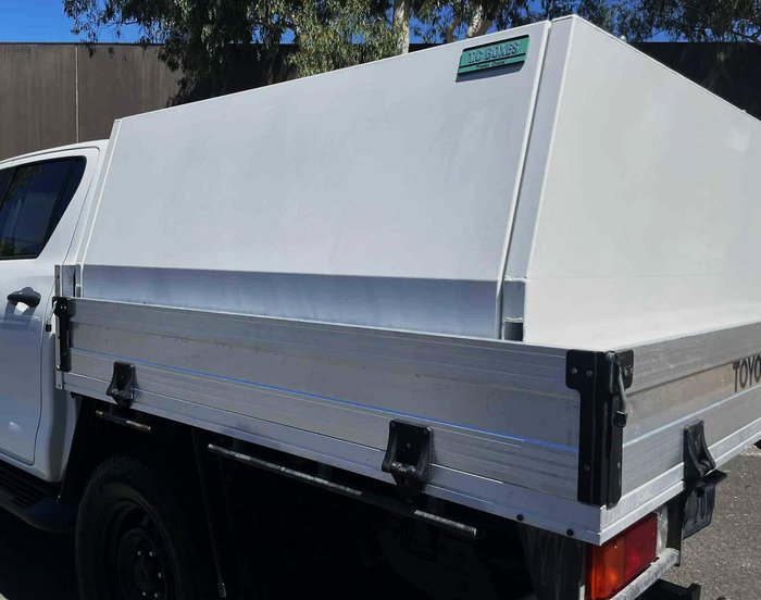 2018 Toyota Hilux SR