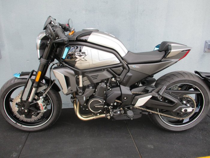 2022 CFMOTO CL-X SPORT GREY