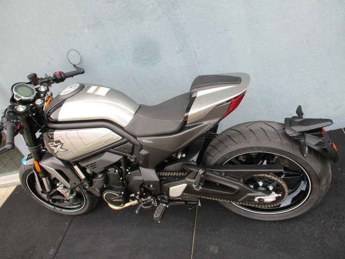 2022 CFMOTO CL-X SPORT GREY
