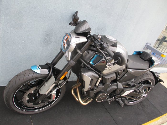 2022 CFMOTO CL-X SPORT GREY