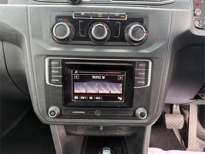 2016 VOLKSWAGEN CADDY TSI220