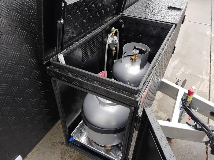 2026 New Age Caravans Big Red 20Ft Slide Out Couples Van Full Ensuite/Composite