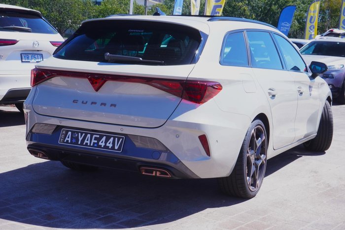 2025 CUPRA Leon VZe