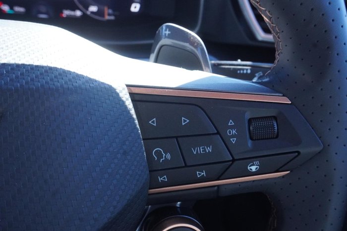 2025 CUPRA Leon VZe