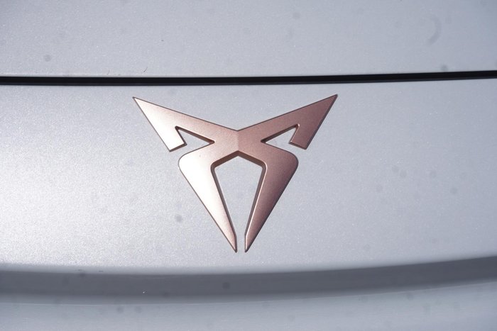 2025 CUPRA Leon VZe