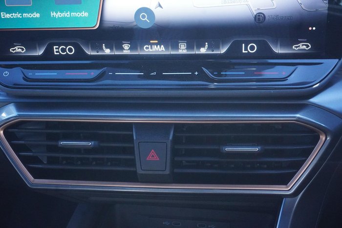 2025 CUPRA Leon VZe