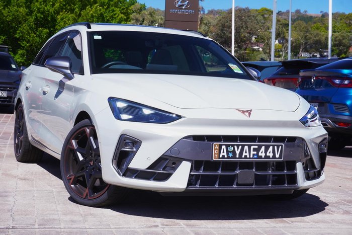 2025 CUPRA Leon