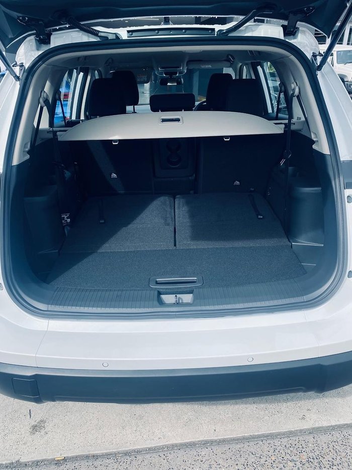 2025 Nissan X-TRAIL ST