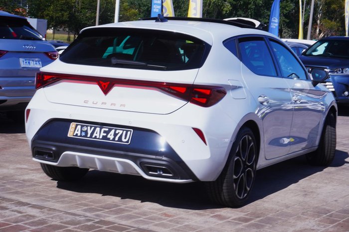 2025 CUPRA Leon S