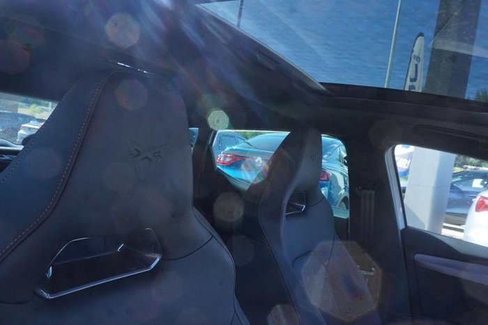 2025 CUPRA Leon S